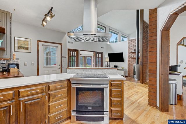 586 Welcome Wy SE, Salem, OR 97302