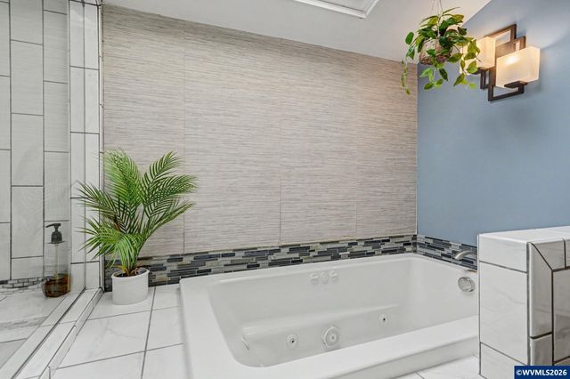 586 Welcome Wy SE, Salem, OR 97302