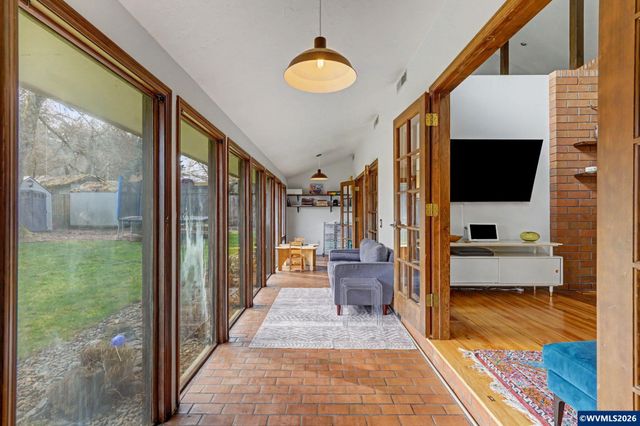 586 Welcome Wy SE, Salem, OR 97302