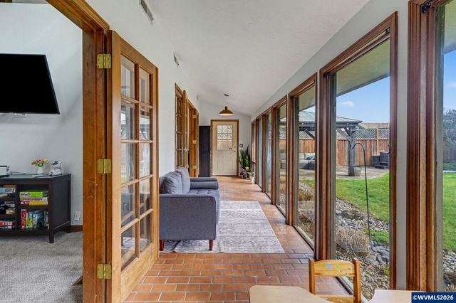 586 Welcome Wy SE, Salem, OR 97302