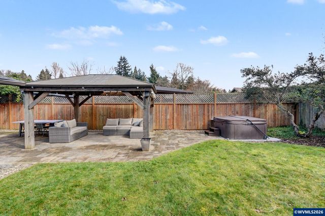 586 Welcome Wy SE, Salem, OR 97302