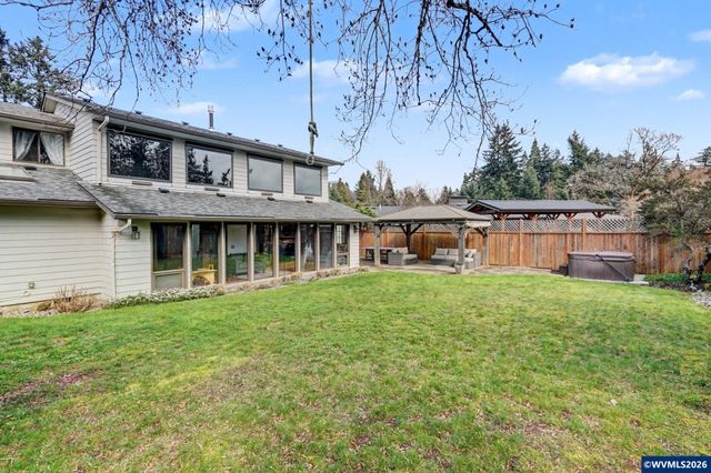 586 Welcome Wy SE, Salem, OR 97302