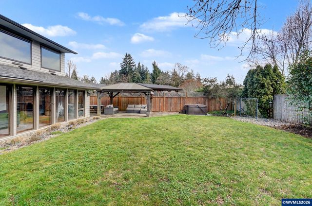 586 Welcome Wy SE, Salem, OR 97302