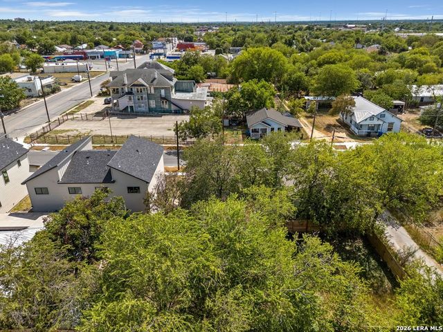 919 Florida St, San Antonio, TX 78210