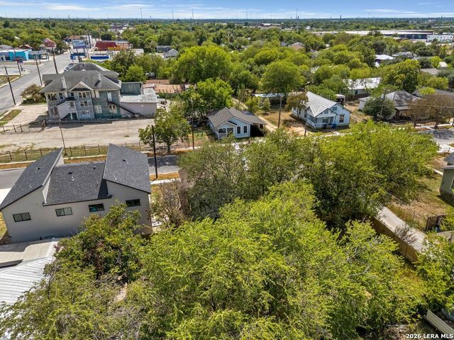 919 Florida St, San Antonio, TX 78210