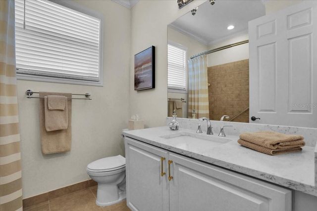 4054 65TH PLACE E, Sarasota, FL 34243