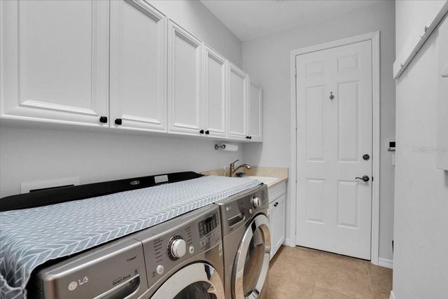 4054 65TH PLACE E, Sarasota, FL 34243