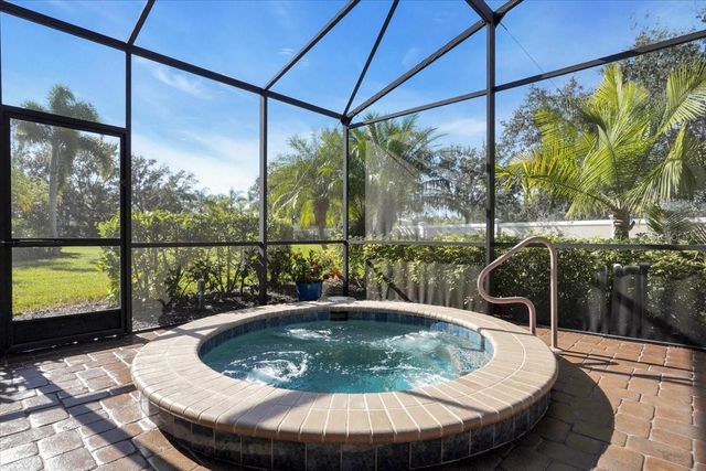 4054 65TH PLACE E, Sarasota, FL 34243