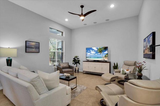 4054 65TH PLACE E, Sarasota, FL 34243