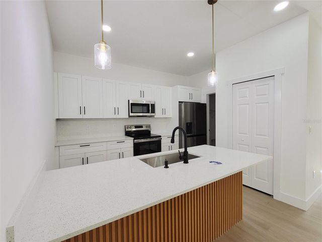 1751 NANDINA COURT NW, Palm Bay, FL 32907