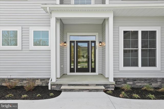 327 CAPTAINS CIRCLE, Lewes, DE 19958