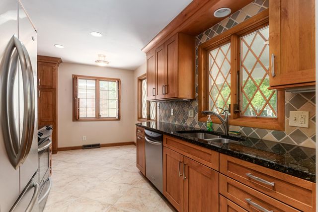 5822 Falmouth Court, Columbus, OH 43085