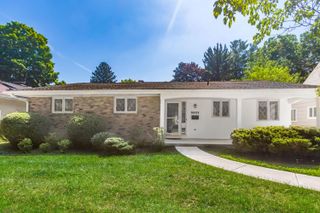 5822 Falmouth Court, Columbus, OH 43085