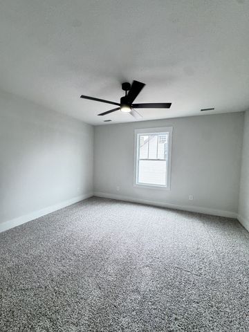 230 Low Plains Ln, Clarksville, TN 37043