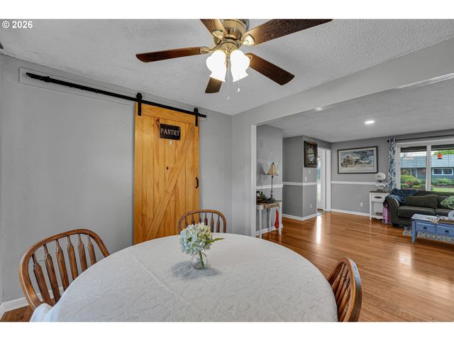 225 Nw 19TH St, Mc Minnville, OR 97128