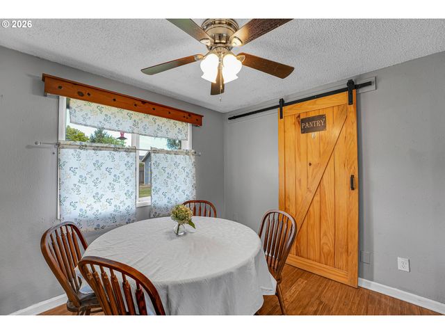 225 Nw 19TH St, Mc Minnville, OR 97128
