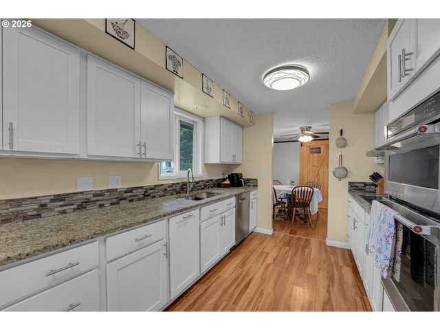 225 Nw 19TH St, Mc Minnville, OR 97128