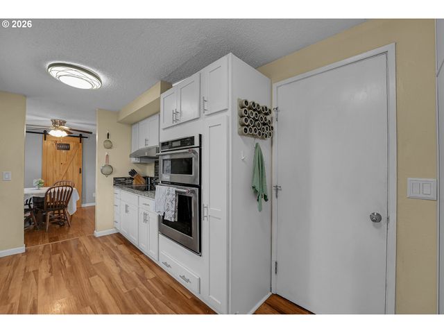 225 Nw 19TH St, Mc Minnville, OR 97128