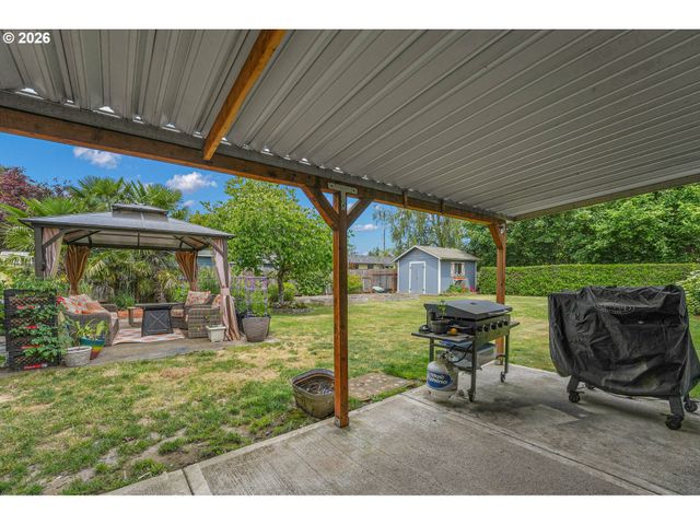 225 Nw 19TH St, Mc Minnville, OR 97128