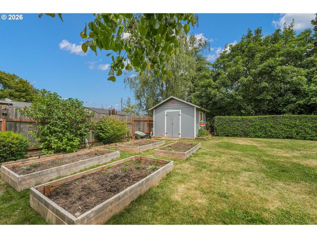 225 Nw 19TH St, Mc Minnville, OR 97128