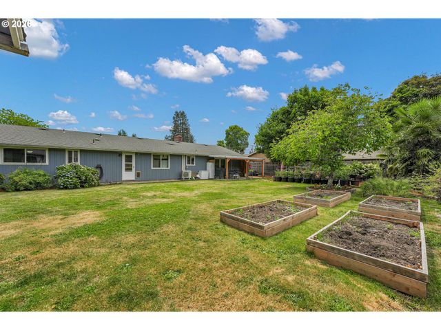 225 Nw 19TH St, Mc Minnville, OR 97128