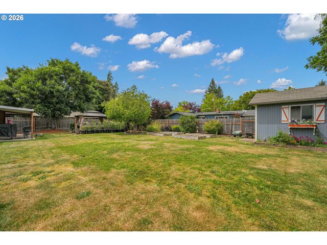 225 Nw 19TH St, Mc Minnville, OR 97128