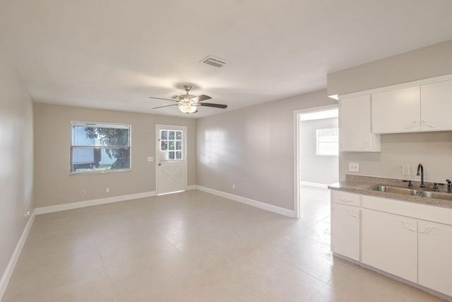 3147 Naylor Ter Unit 3, Fort Pierce, FL 34982