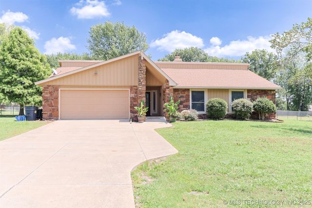 10723 N 168th East Avenue, Owasso, OK 74055