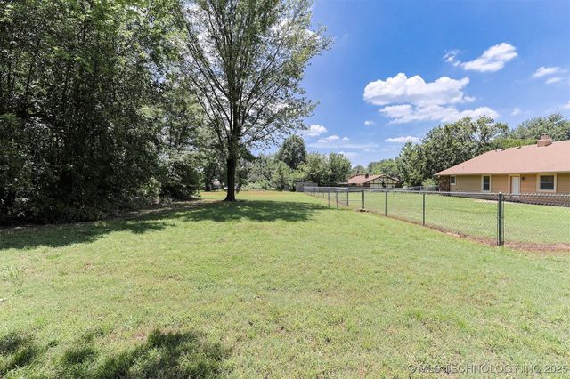 10723 N 168th East Avenue, Owasso, OK 74055