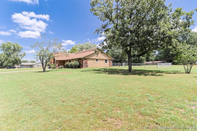 10723 N 168th East Avenue, Owasso, OK 74055