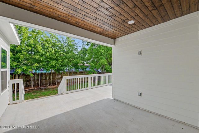 1738 Garden Park Drive, Biloxi, MS 39531