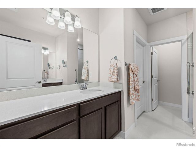330 High Point Drive 103, Longmont, CO 80504