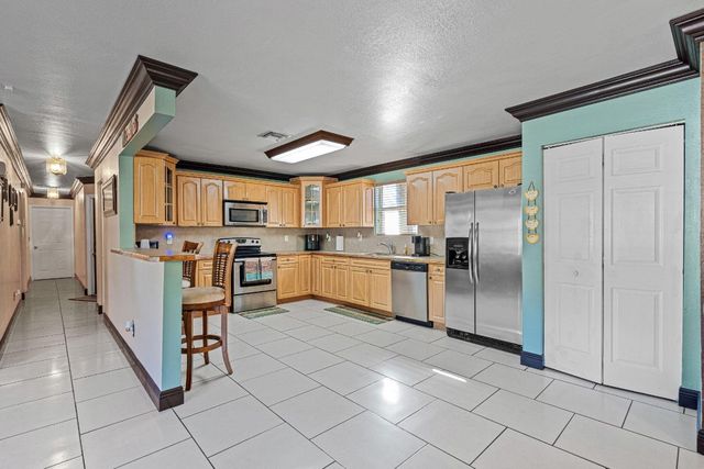 5201 SW 22nd Street, West Park, FL 33023