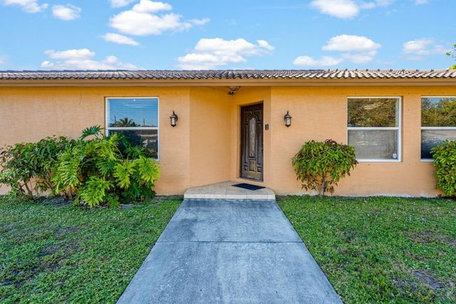 5201 SW 22nd Street, West Park, FL 33023