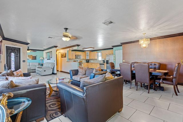 5201 SW 22nd Street, West Park, FL 33023