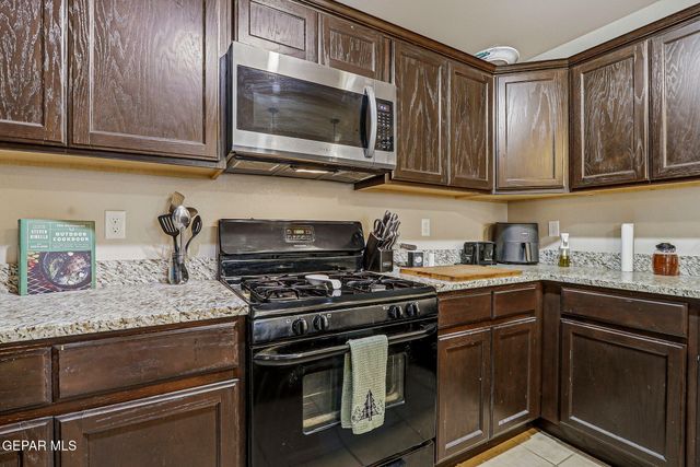 12160 Driftwood Lane, El Paso, TX 79934