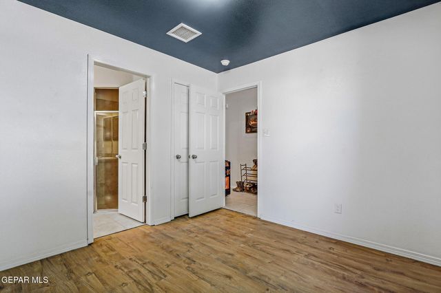 12160 Driftwood Lane, El Paso, TX 79934