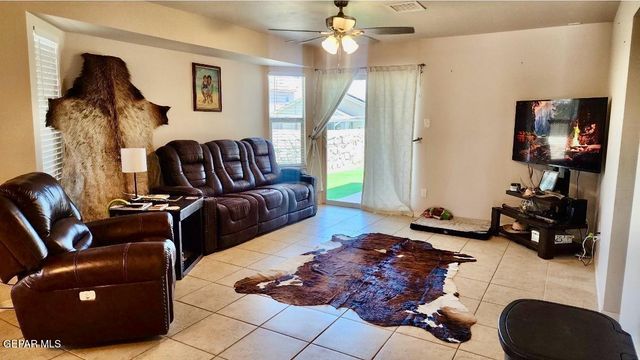 12160 Driftwood Lane, El Paso, TX 79934