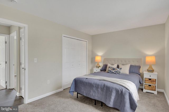 29 SHIRK DR, Fredericksburg, PA 17026