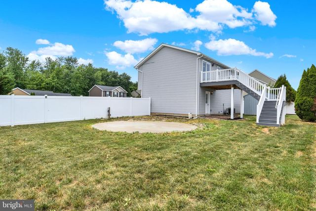 29 SHIRK DR, Fredericksburg, PA 17026