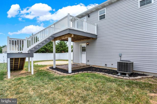 29 SHIRK DR, Fredericksburg, PA 17026