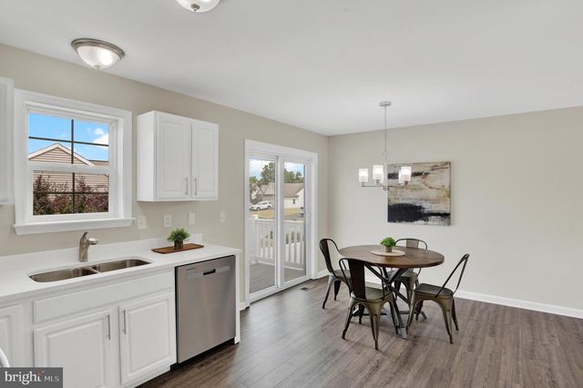 29 SHIRK DR, Fredericksburg, PA 17026