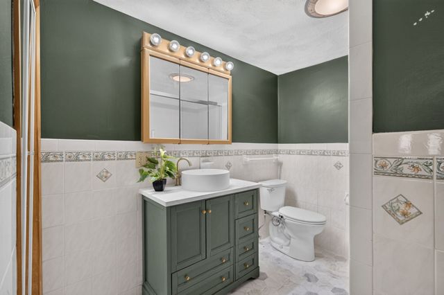 21 Parker St, Boston, MA 02129