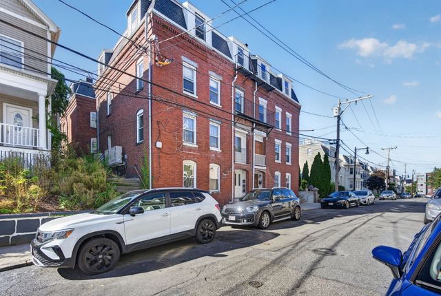 21 Parker St, Boston, MA 02129