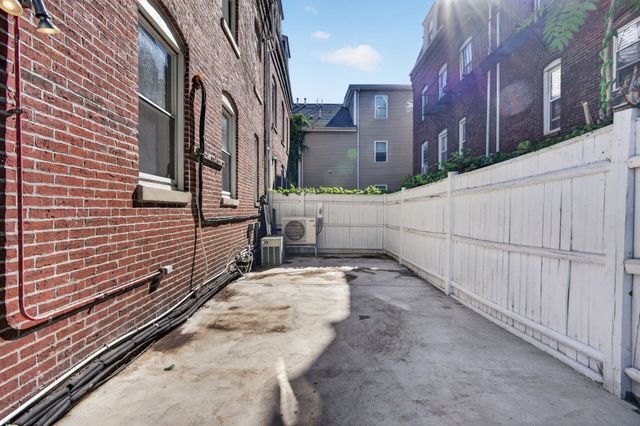 21 Parker St, Boston, MA 02129