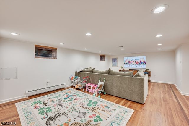 143 Lake Ave, Metuchen Boro, NJ 08840