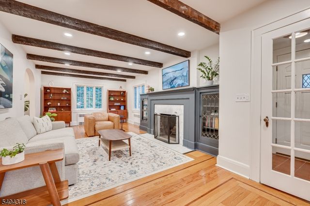 143 Lake Ave, Metuchen Boro, NJ 08840