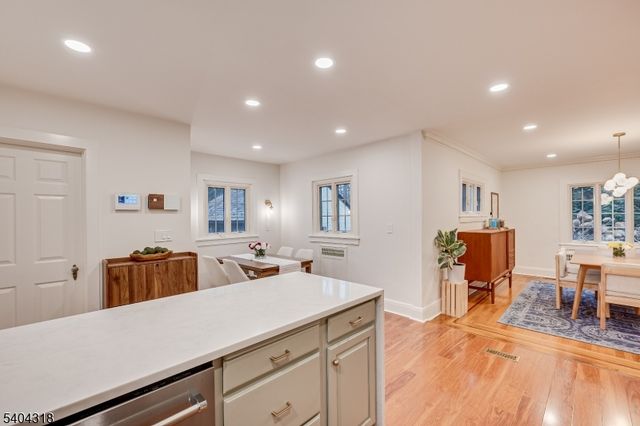 143 Lake Ave, Metuchen Boro, NJ 08840