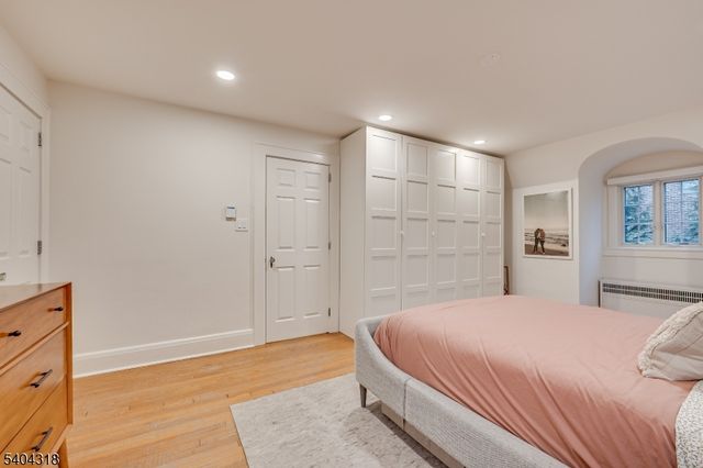 143 Lake Ave, Metuchen Boro, NJ 08840