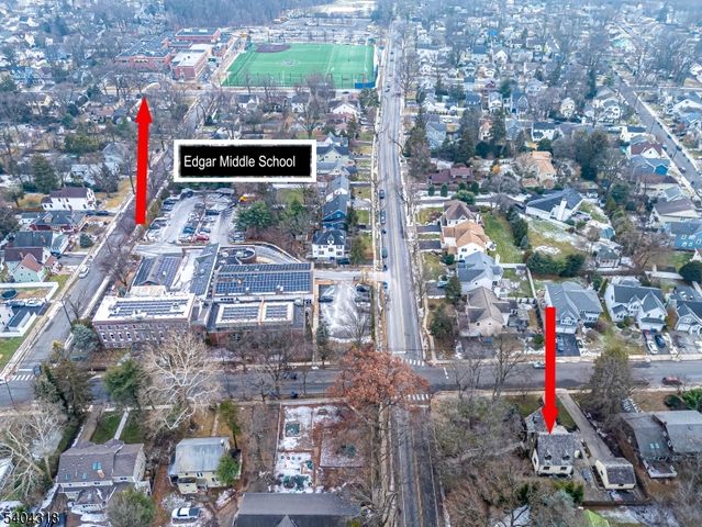 143 Lake Ave, Metuchen Boro, NJ 08840